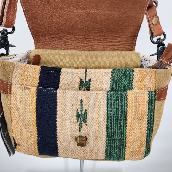 MYRA BAG Floral Etching Western Hand Tooled Crossbody Bag NWT - Picture 9 of 15